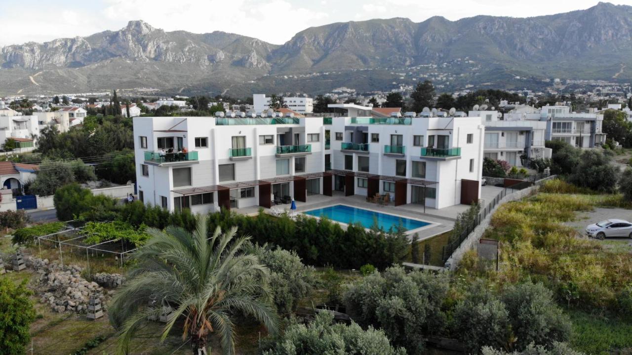 Sunshine Prestige Apartments Agios Georgios  エクステリア 写真