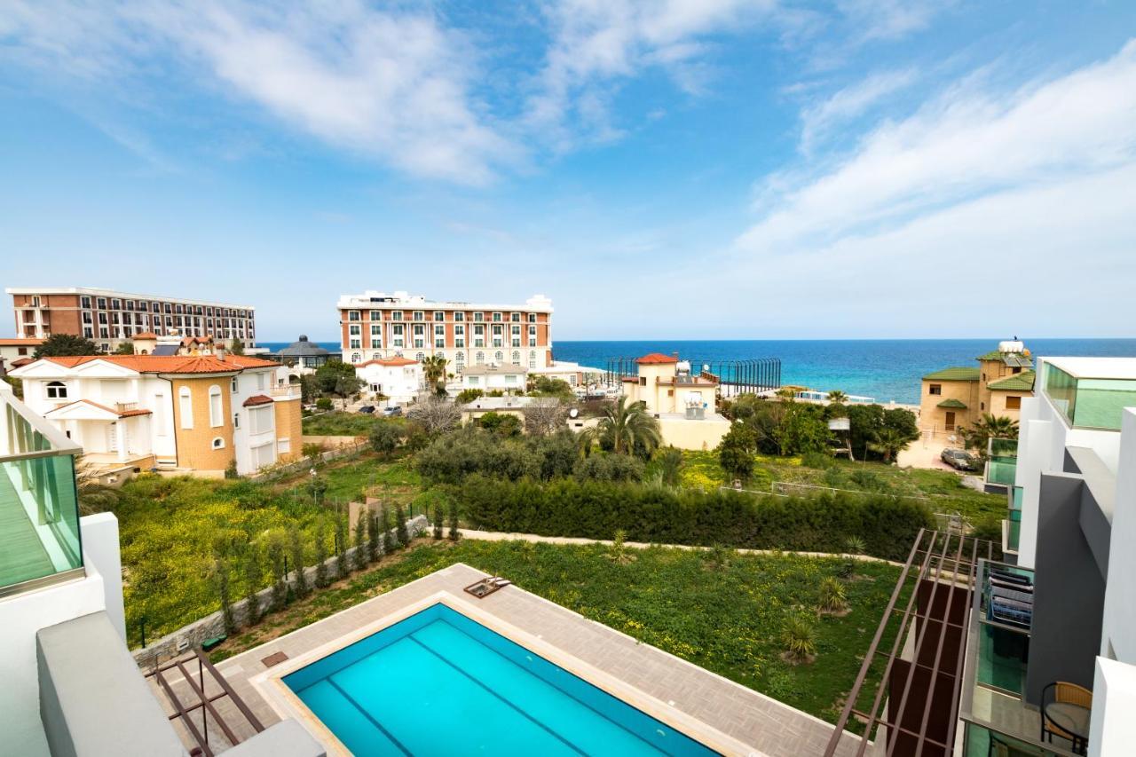Sunshine Prestige Apartments Agios Georgios  エクステリア 写真