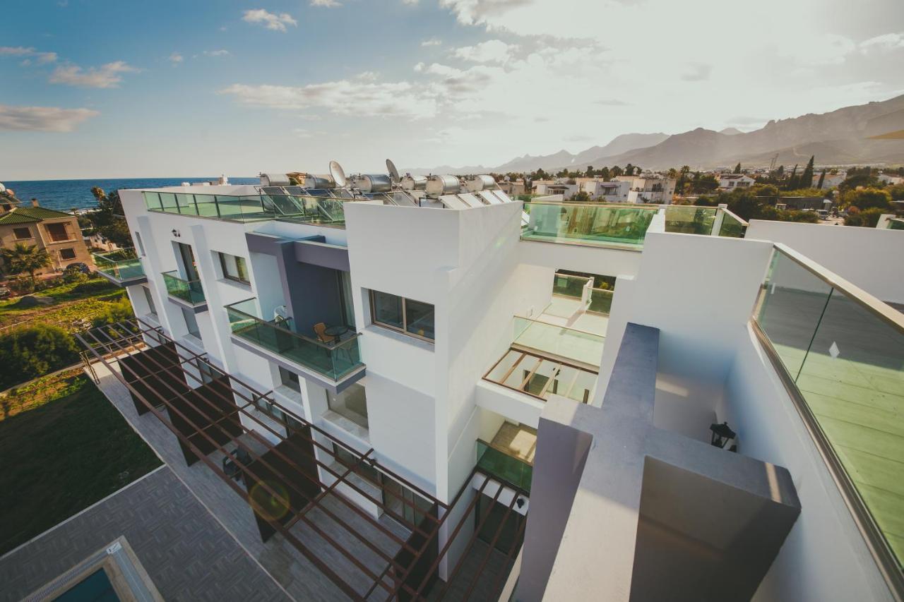 Sunshine Prestige Apartments Agios Georgios  エクステリア 写真