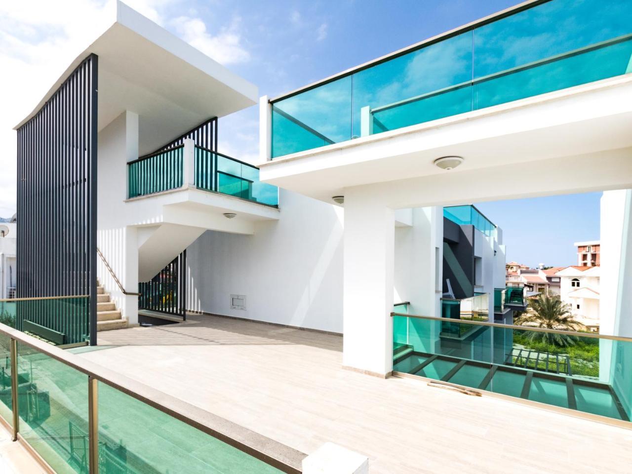 Sunshine Prestige Apartments Agios Georgios  エクステリア 写真